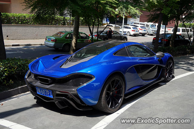 Mclaren P1 spotted in Shanghai, China