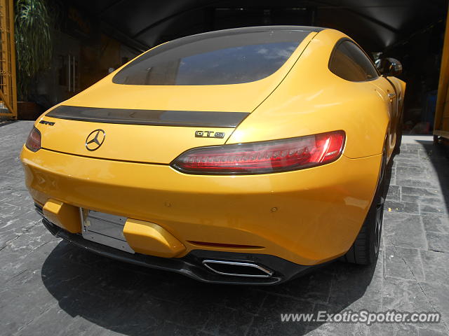 Mercedes AMG GT spotted in Guadalajara, Mexico
