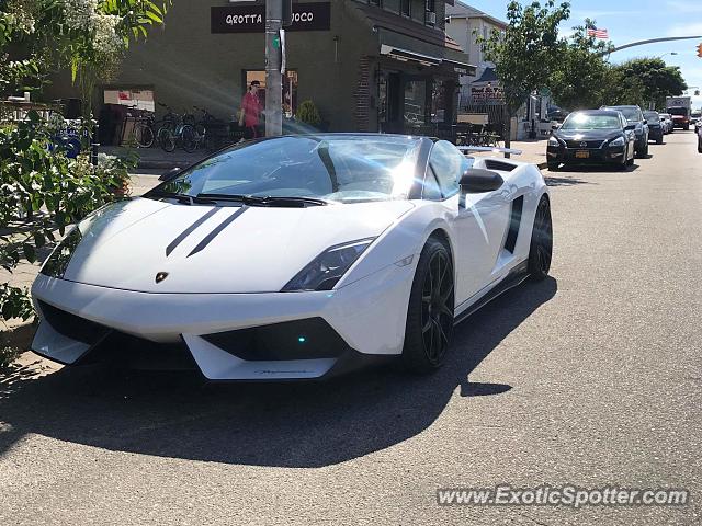 Lamborghini Gallardo spotted in Long Beach, New York
