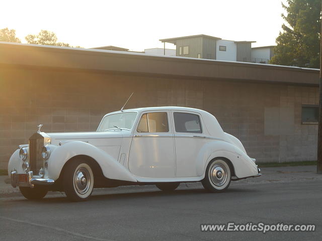 Rolls-Royce Silver Cloud spotted in Bozeman, Montana