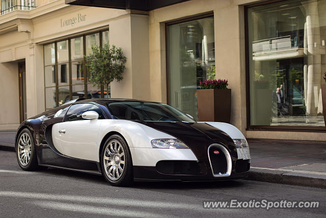Bugatti Veyron spotted in London, United Kingdom