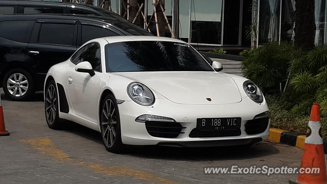 Porsche 911 spotted in Tangerang, Indonesia