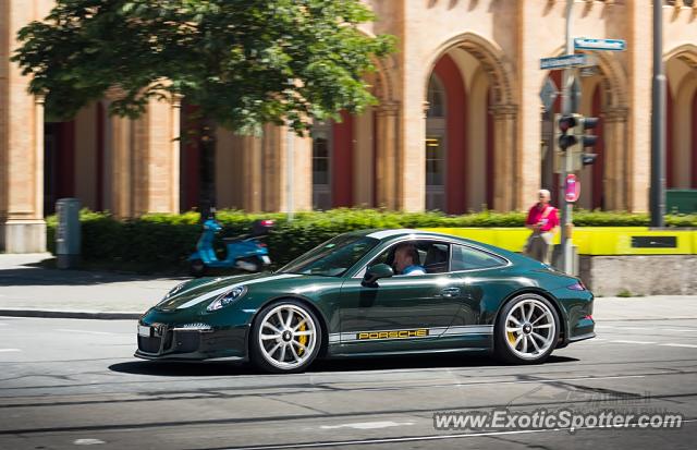 Porsche 911R spotted in Munich, Germany