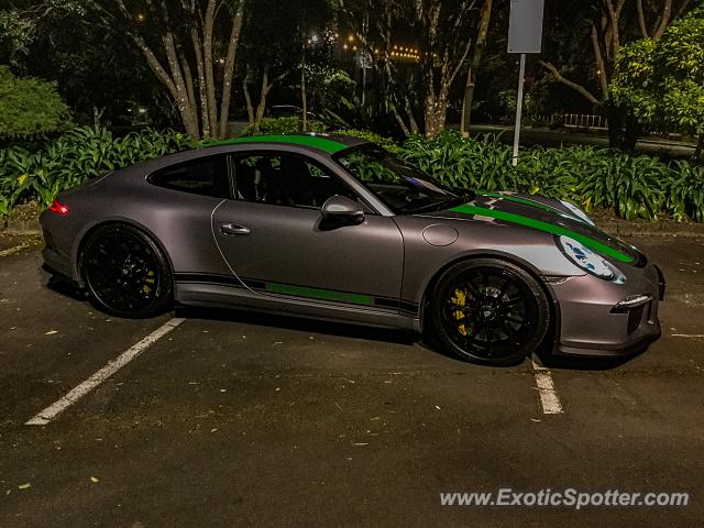 Porsche 911R spotted in Auckland, New Zealand