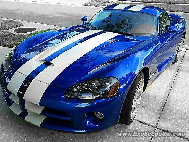 Dodge Viper spotted in Riverview, Florida