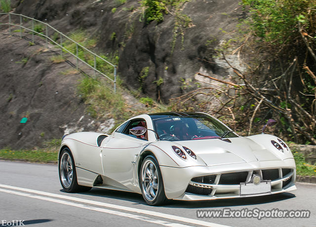 Pagani Huayra spotted in Hong Kong, China
