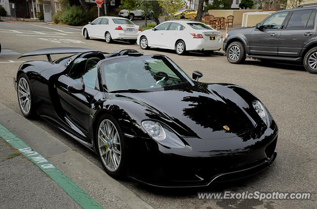Porsche 918 Spyder spotted in Carmel, California
