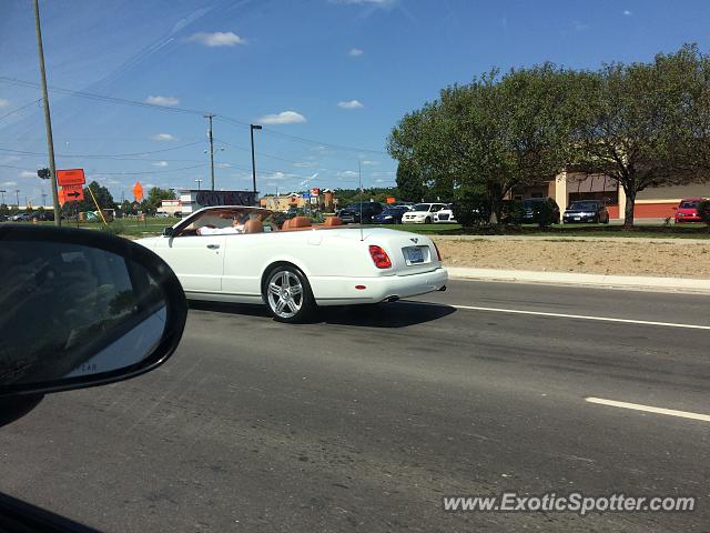 Bentley Azure spotted in Sterling Heights, Michigan