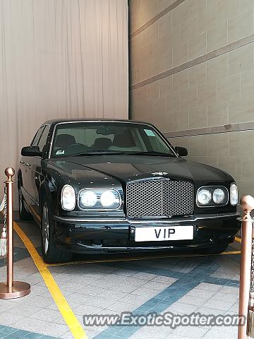 Bentley Arnage spotted in Hong Kong, China