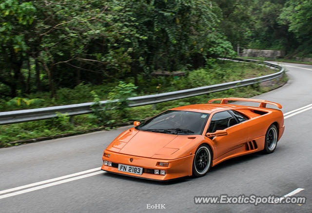 Lamborghini Diablo spotted in Hong Kong, China