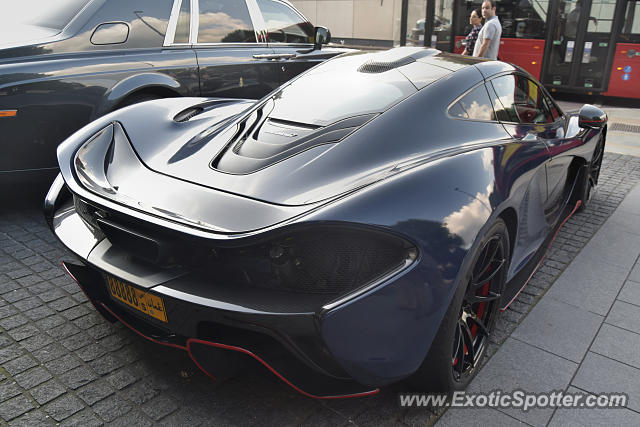 Mclaren P1 spotted in London, United Kingdom