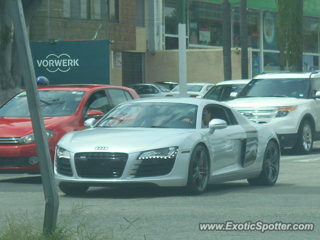 Audi R8 spotted in Guadalajara, Mexico