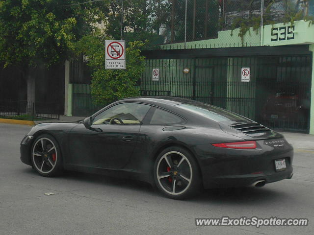 Porsche 911 spotted in Guadalajara, Mexico