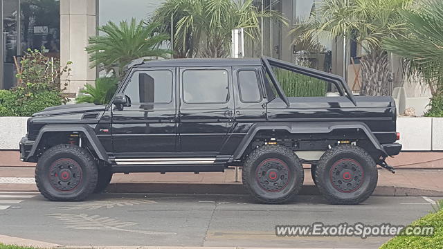 Mercedes 6x6 spotted in Cannes, France