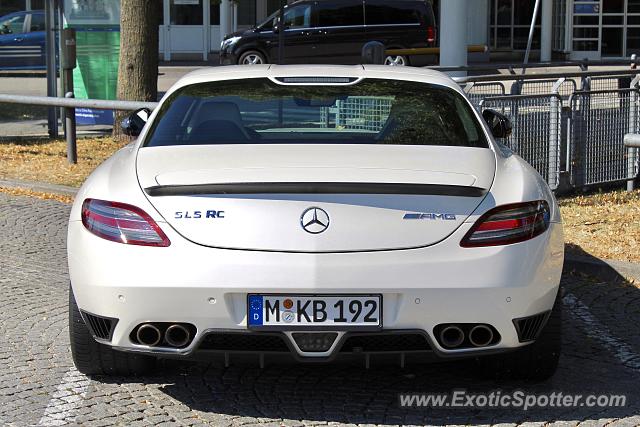 Mercedes SLS AMG spotted in Munich, Germany