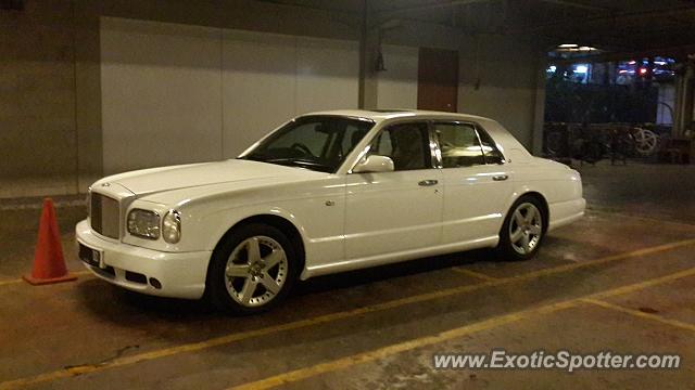 Bentley Arnage spotted in Jakarta, Indonesia