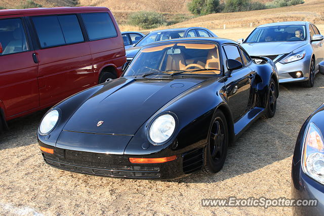 Porsche 959 spotted in Sears Point, California