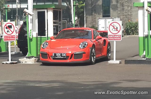 Porsche 911 GT3 spotted in Tangerang, Indonesia