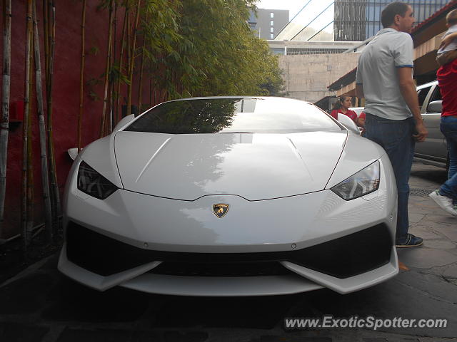 Lamborghini Huracan spotted in Guadalajara, Mexico