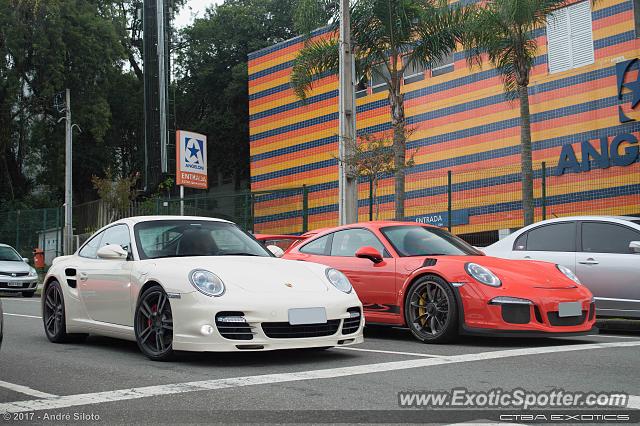 Porsche 911 Turbo spotted in Curitiba, PR, Brazil