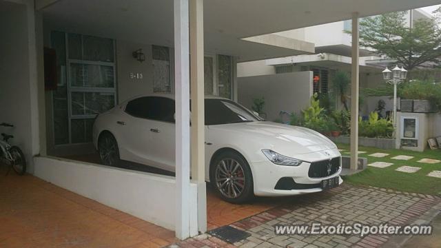Maserati Ghibli spotted in Batam, Indonesia
