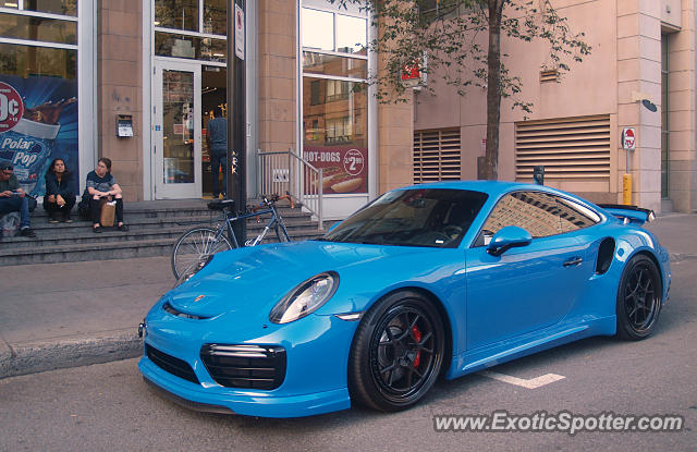 Porsche 911 Turbo spotted in Montreal, Canada