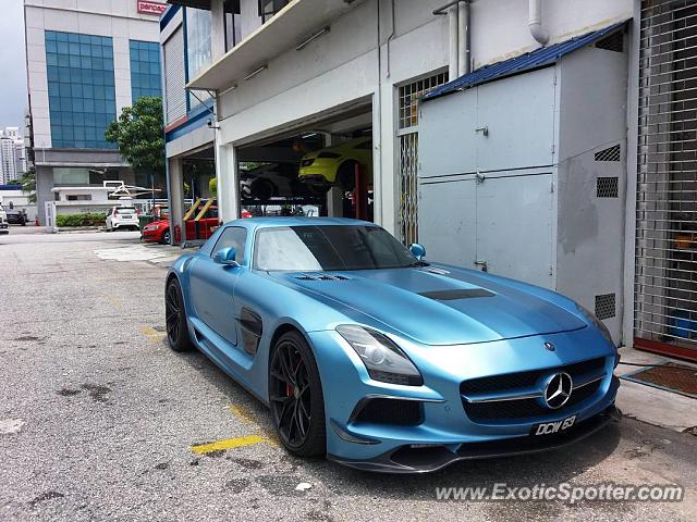 Mercedes SLS AMG spotted in Sunway Pyramid, Malaysia