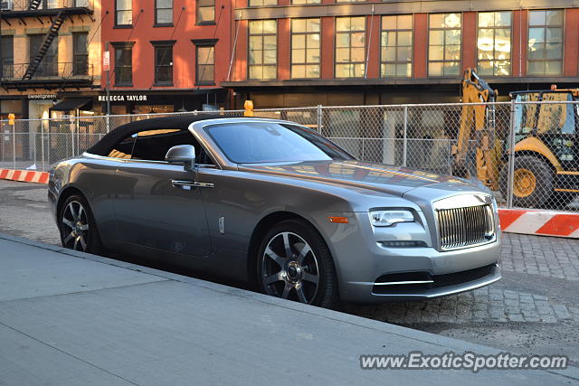 Rolls-Royce Dawn spotted in Manhataan, New York