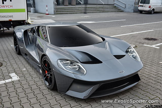 Ford GT spotted in Warsaw, Poland