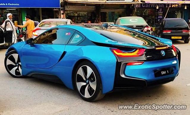 BMW I8 spotted in Lahore, Pakistan