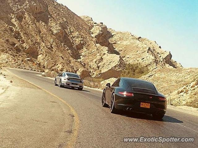 Porsche 911 spotted in Karachi, Pakistan