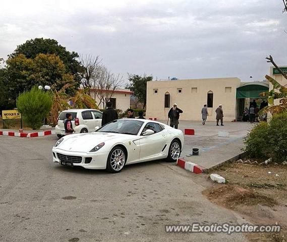 Ferrari 599GTB spotted in Islamabad, Pakistan