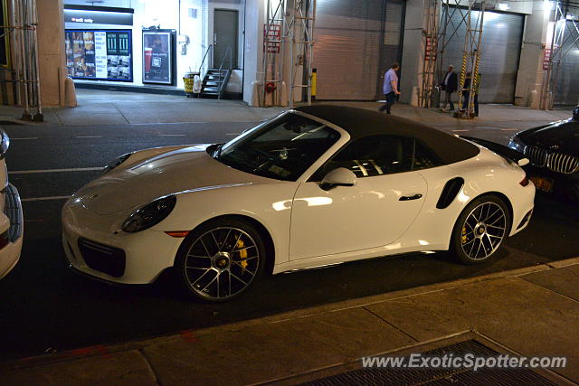 Porsche 911 Turbo spotted in Manhattan, New York