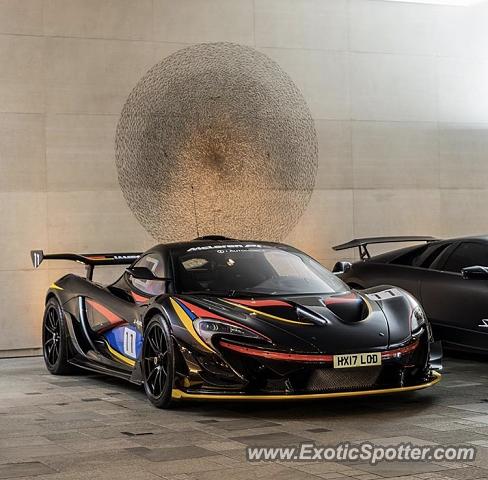 Mclaren P1 spotted in Hong Kong, China