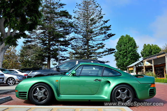 Porsche 959 spotted in Malibu, California