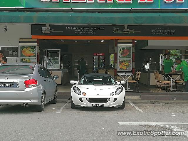 Lotus Elise spotted in Puchong, Malaysia