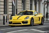 Porsche Cayman GT4