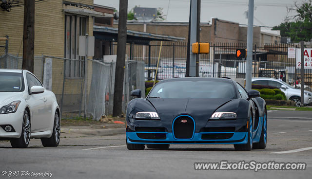 Bugatti Veyron spotted in Dallas, Texas
