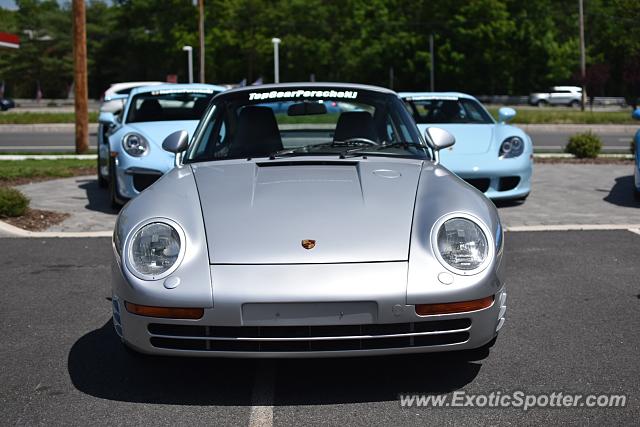 Porsche 959 spotted in Parsippany, New Jersey
