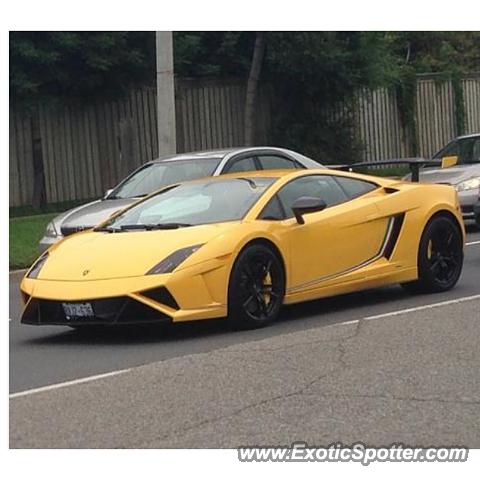 Lamborghini Gallardo spotted in Toronto, Canada