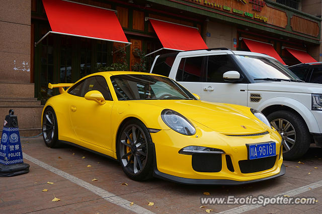 Porsche 911 GT3 spotted in Chengdu, China