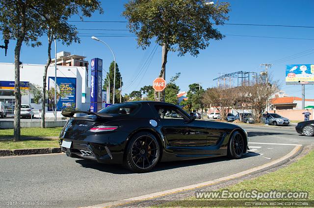 Mercedes SLS AMG spotted in Curitiba, PR, Brazil