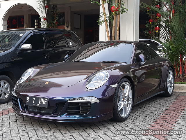 Porsche 911 spotted in Jakarta, Indonesia