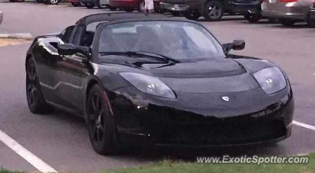 Tesla Roadster spotted in Raleigh, North Carolina