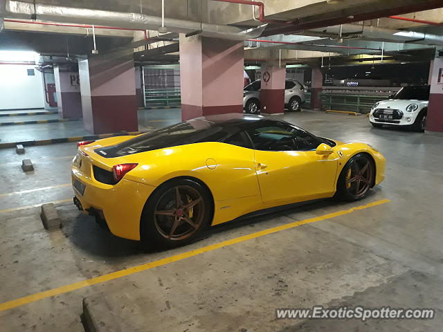 Ferrari 458 Italia spotted in Jakarta, Indonesia