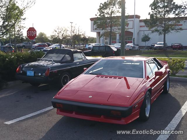 Lotus Esprit spotted in Riverview, Florida
