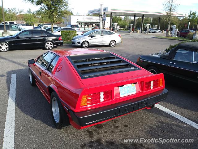 Lotus Esprit spotted in Riverview, Florida