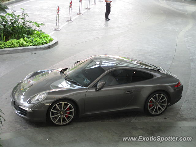 Porsche 911 spotted in Kuala lumpur, Malaysia