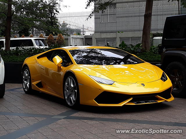 Lamborghini Huracan spotted in Jakarta, Indonesia