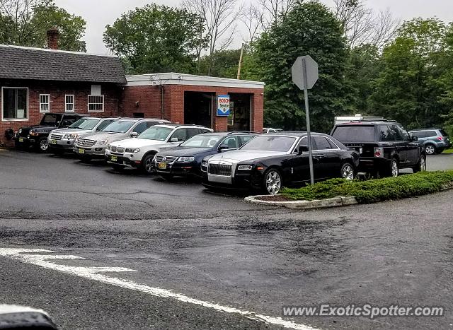 Rolls-Royce Ghost spotted in Harding, New Jersey